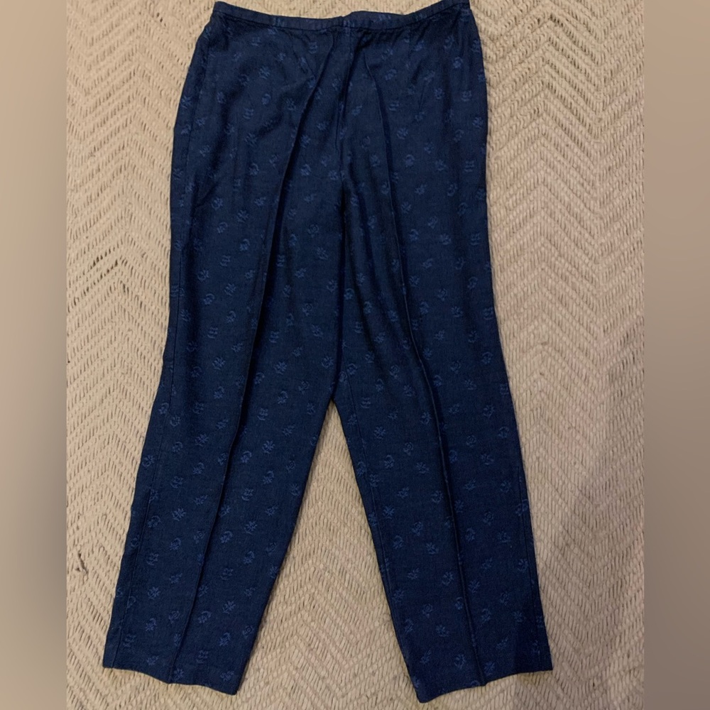 GEOFFREY BEENE| 12 |navy capris everyday rayon/linen invisible zipper no pockets